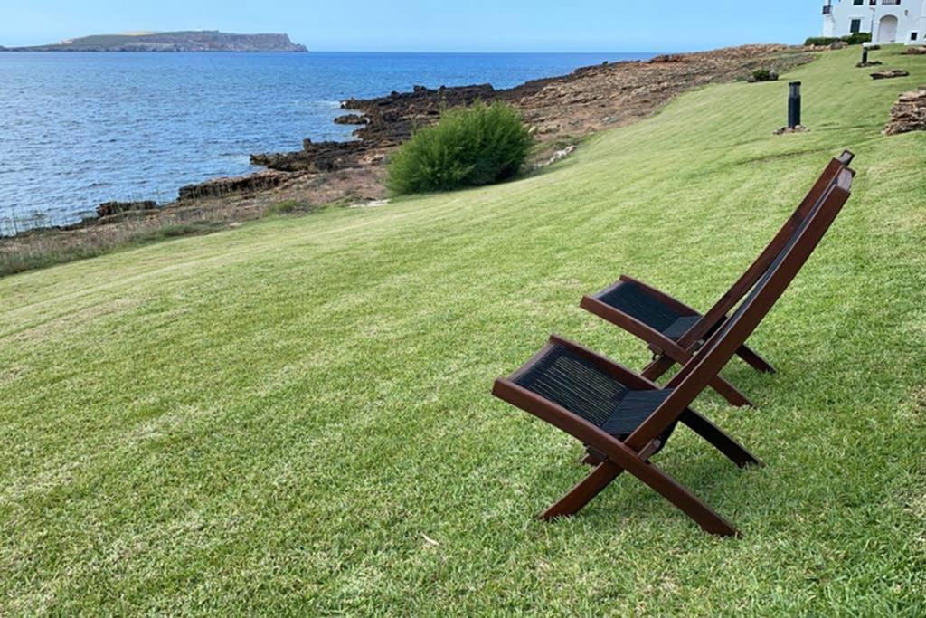 Miravent Terraza Y Jardin Frente Al Mar Menorca Daire Fornells  Dış mekan fotoğraf